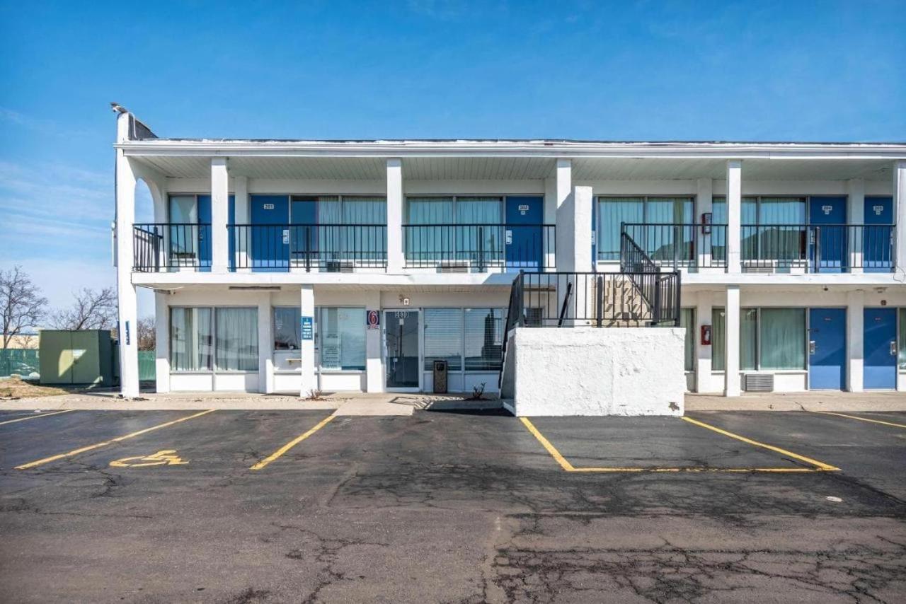 Relax Inn By Oyo Columbus Oh I 70 Exterior photo