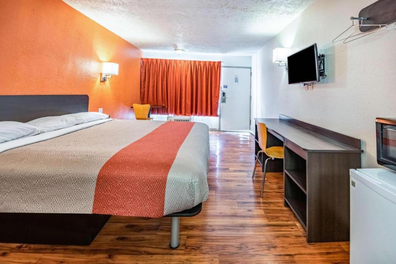 Relax Inn By Oyo Columbus Oh I 70 Exterior photo