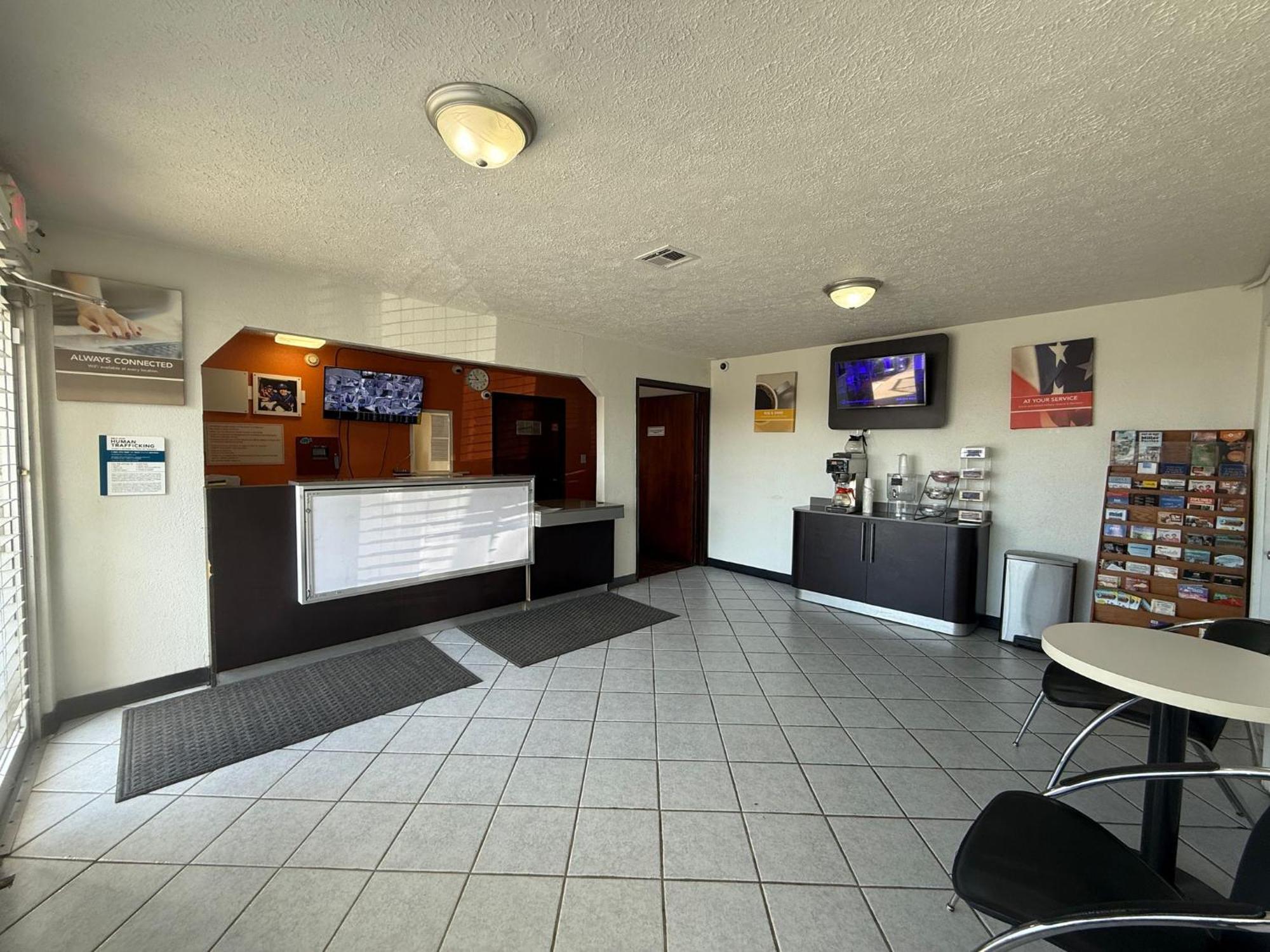Relax Inn By Oyo Columbus Oh I 70 Exterior photo