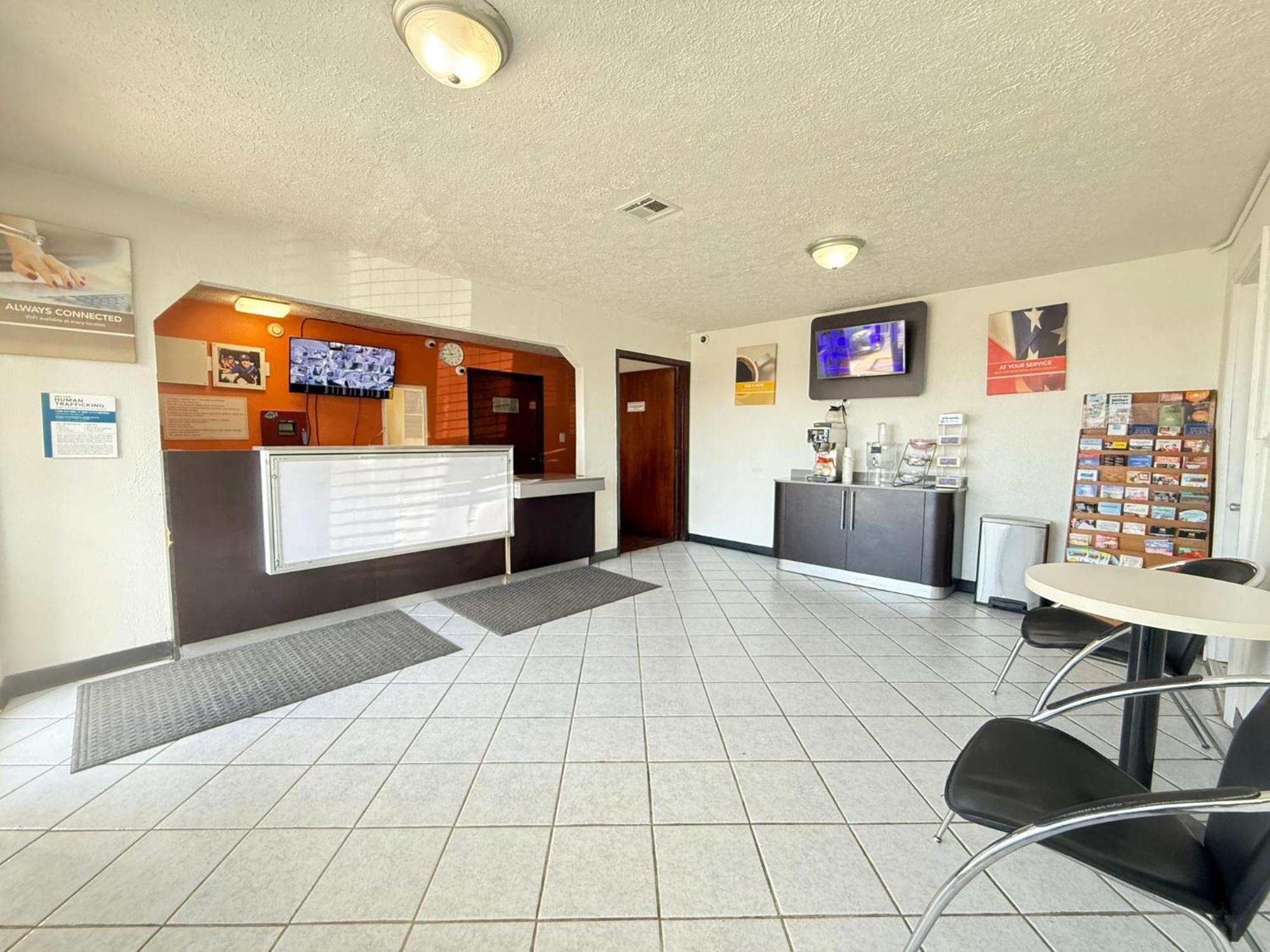 Relax Inn By Oyo Columbus Oh I 70 Exterior photo